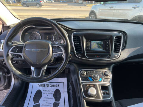 2015 Chrysler 200 Limited