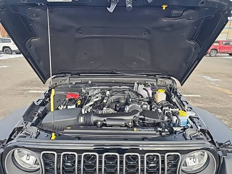 2026 Jeep Gladiator Sport