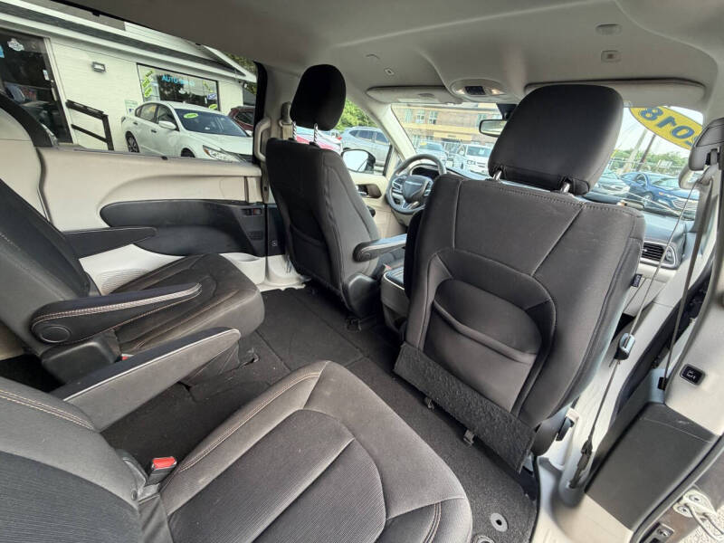 2018 Chrysler Pacifica Touring Plus