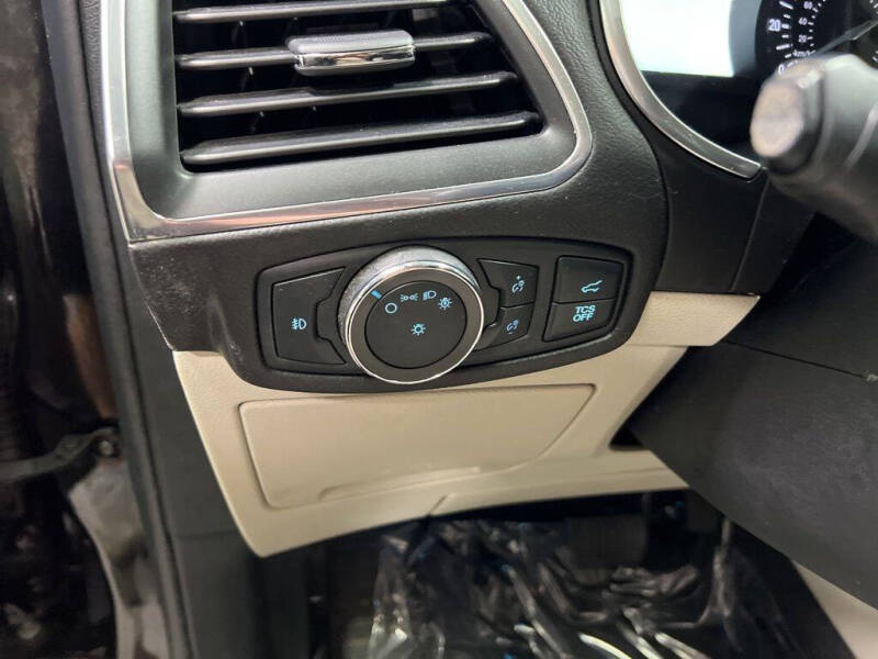 2021 Ford Edge Titanium