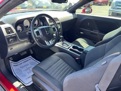 2013 Dodge Challenger SXT