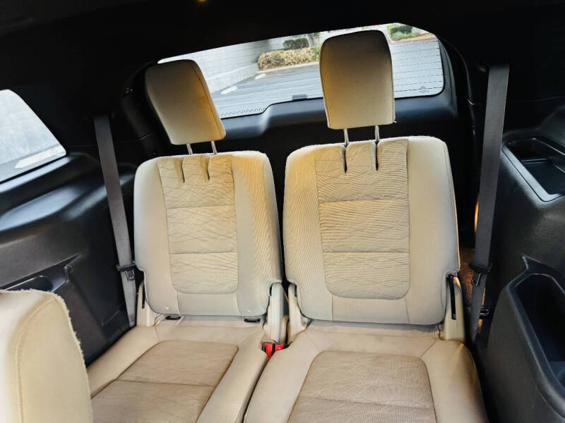 2015 Ford Explorer