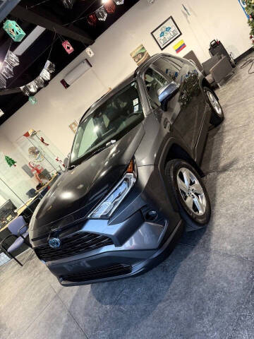 2021 Toyota RAV4 Hybrid XLE Premium
