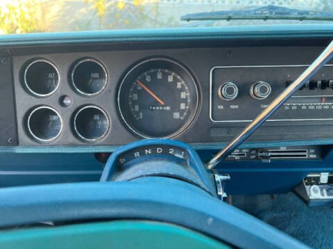 1975 Dodge D100 Pickup