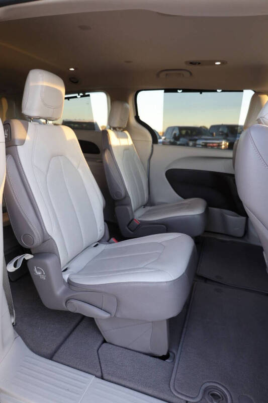 2019 Chrysler Pacifica Touring L