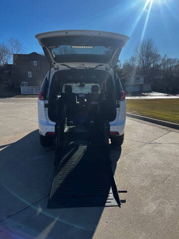 2024 Chrysler Pacifica Touring