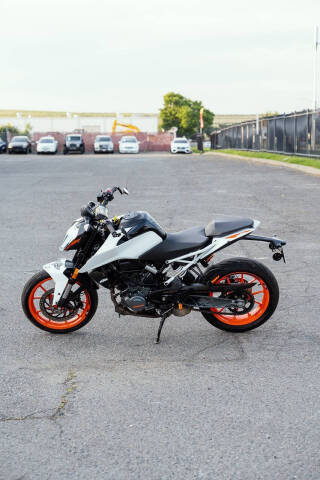 2021 KTM 200 Duke