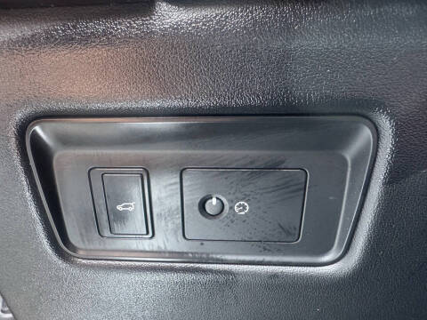 2020 Land Rover Range Rover P525 HSE