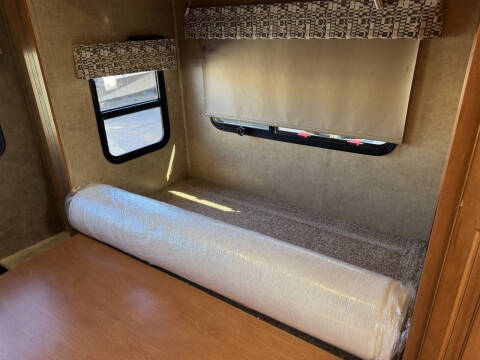 2017 Forest River Sunseeker MBS