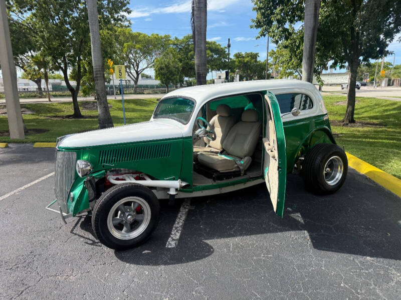 1936 Ford Slant back