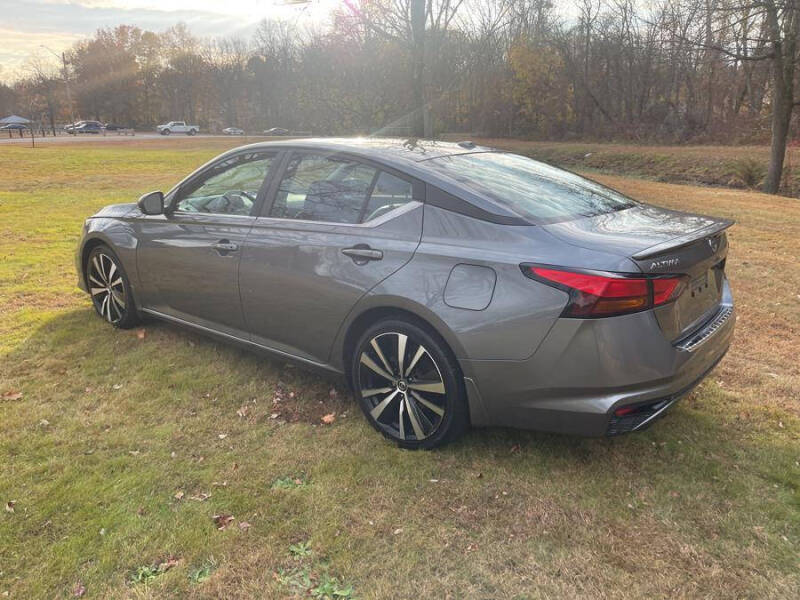 2021 Nissan Altima 2.5 SR