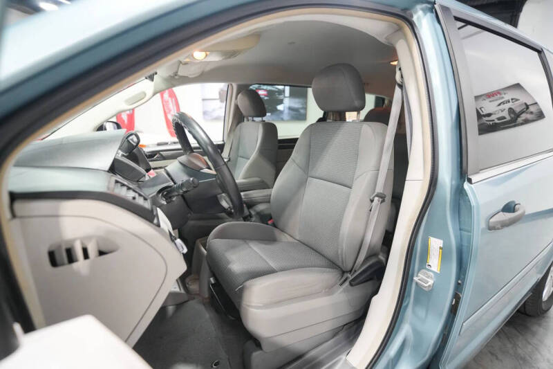 2009 Volkswagen Routan