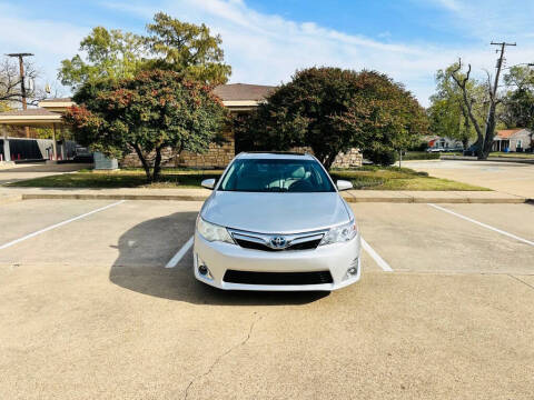 2014 Toyota Camry Hybrid