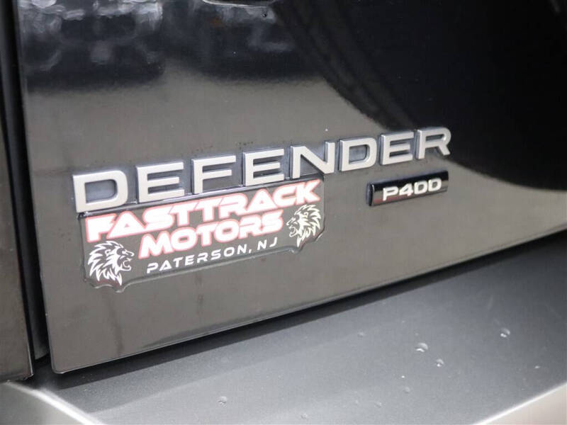 2022 Land Rover Defender 110 X-Dynamic HSE