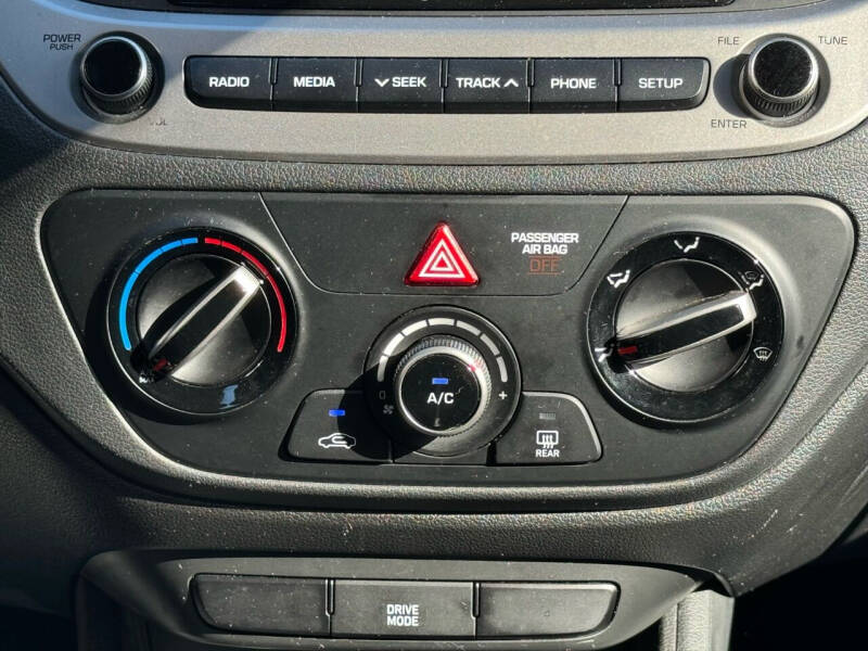 2020 Hyundai Accent SEL