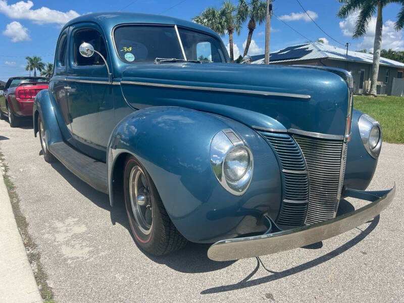 1940 Ford Deluxe