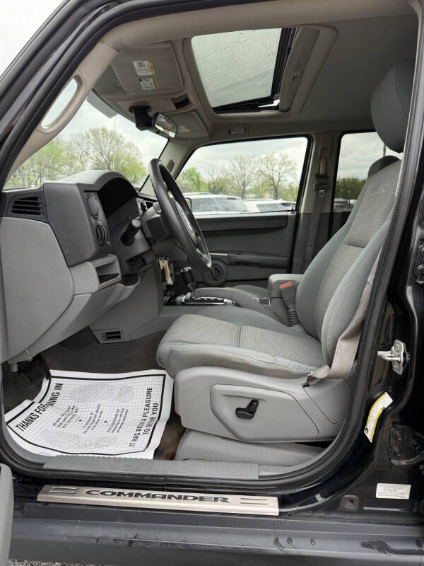 2007 Jeep Commander Sport