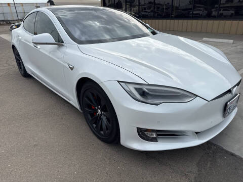 2020 Tesla Model S Performance
