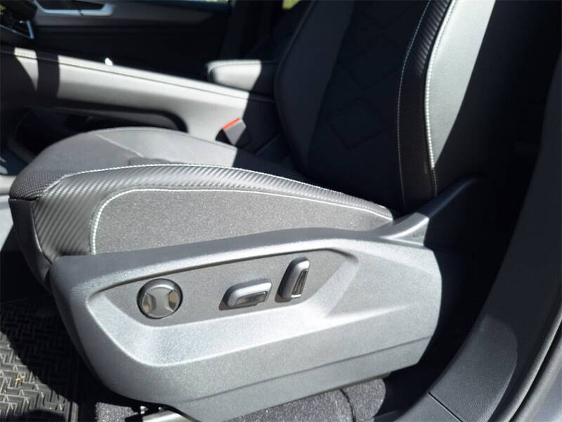 2026 Volkswagen Atlas Cross Sport SE