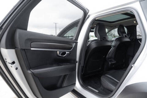 2020 Volvo V90 Cross Country T6