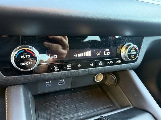 2023 Mitsubishi Outlander PHEV ES