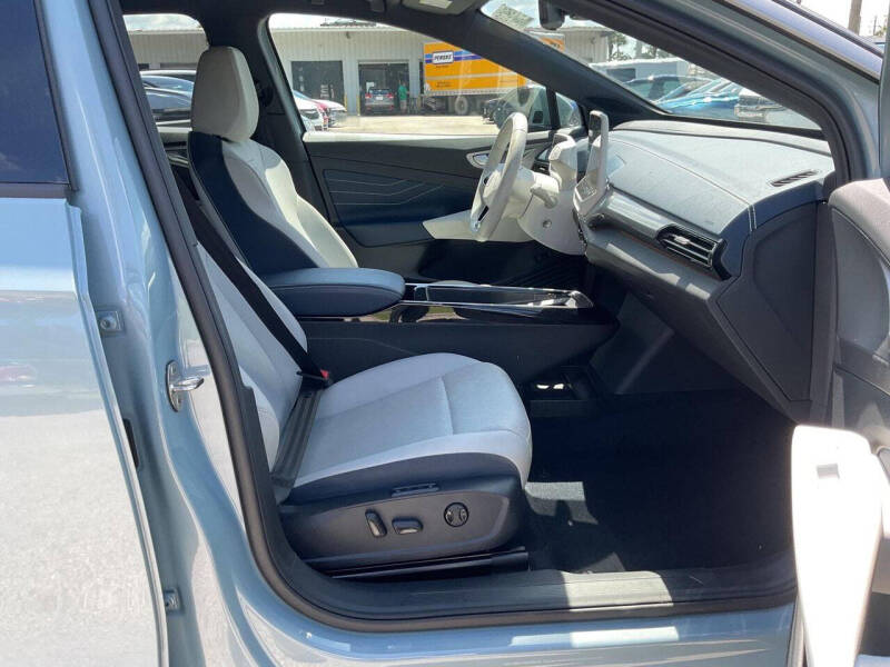 2023 Volkswagen ID.4 Pro S Plus