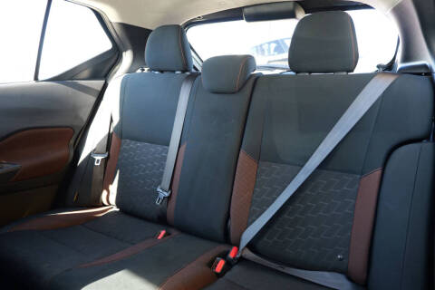 2024 Nissan Kicks SR