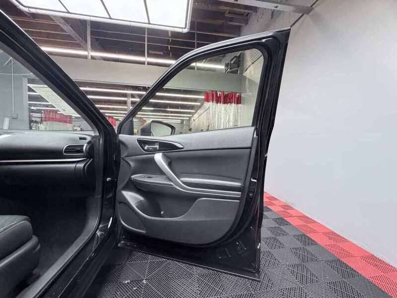 2019 Mitsubishi Eclipse Cross SE