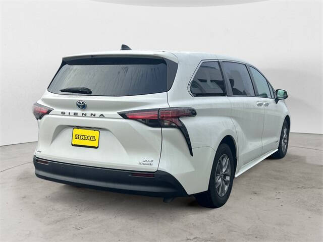 2021 Toyota Sienna XLE 7-Passenger