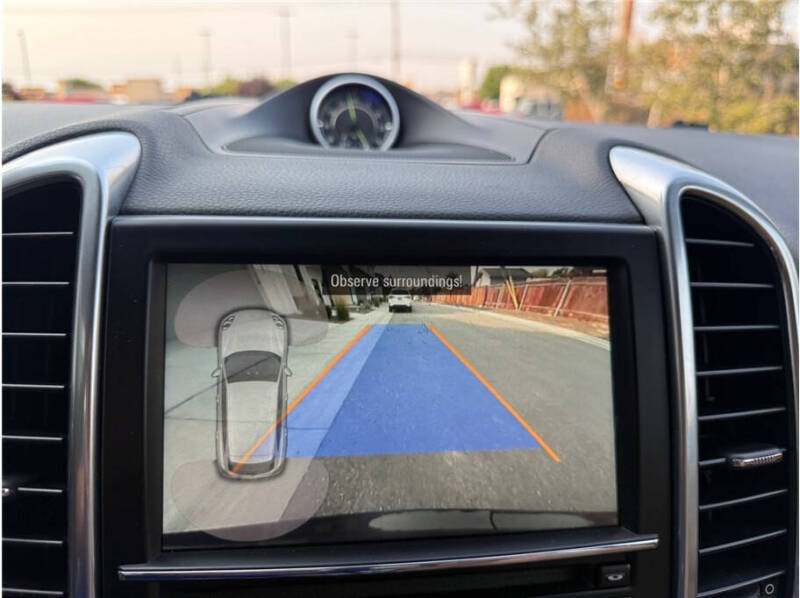 2016 Porsche Cayenne S E-Hybrid