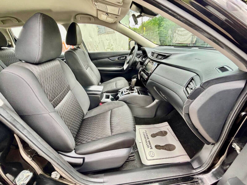2019 Nissan Rogue S