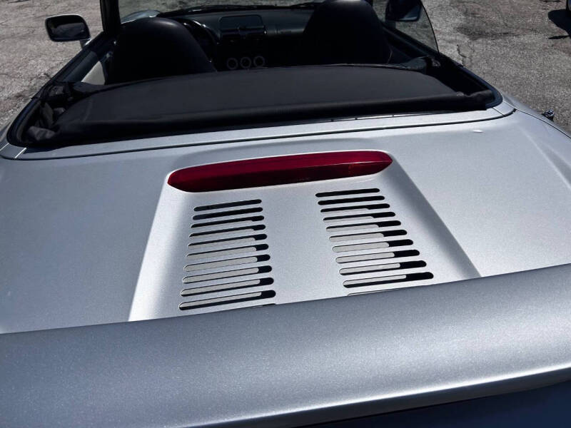 2003 Toyota MR2 Spyder