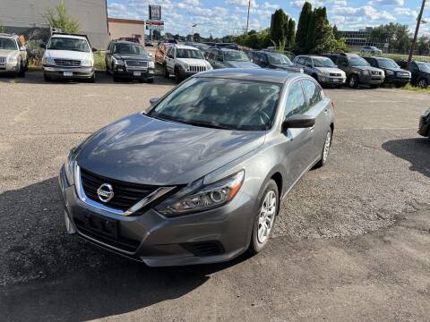 2016 Nissan Altima for sale at Northtown Auto Sales in Spring Lake MN