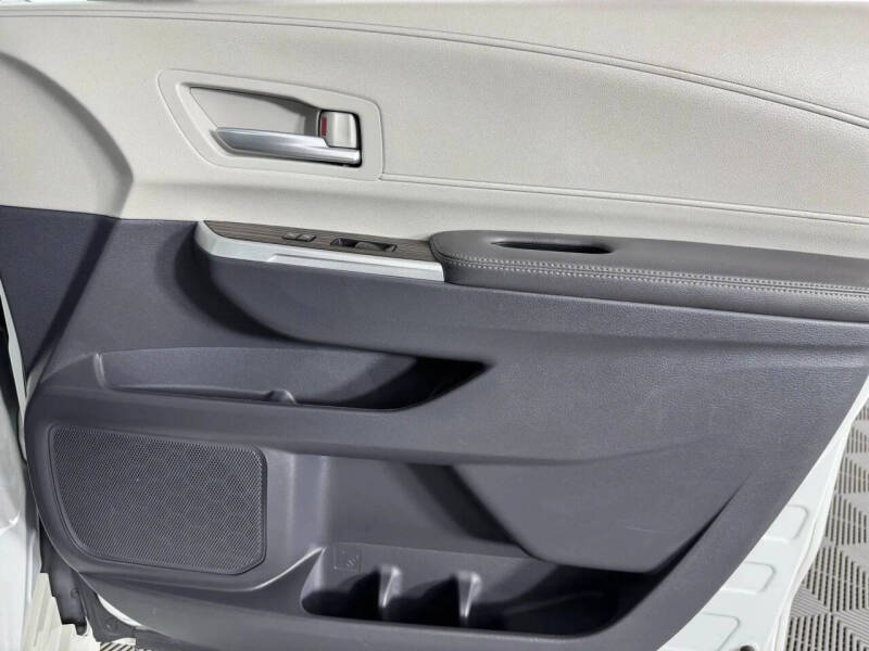 2021 Toyota Sienna XLE 7-Passenger