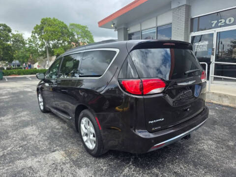 2017 Chrysler Pacifica