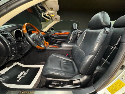 2005 Lexus SC 430