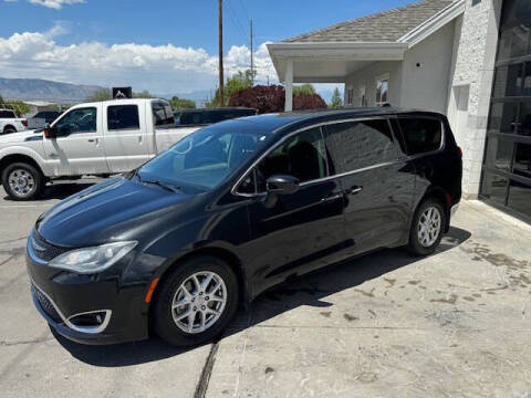 2017 Chrysler Pacifica Touring Plus