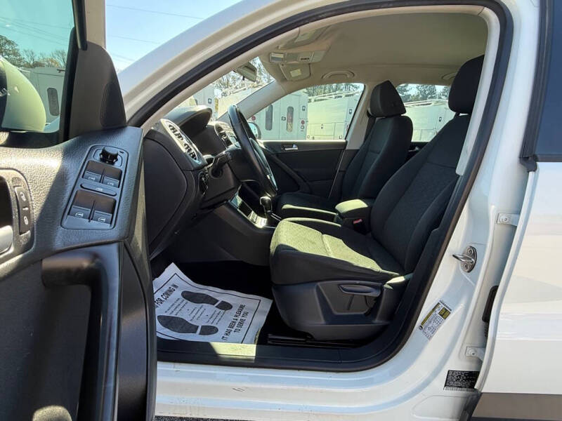 2015 Volkswagen Tiguan S