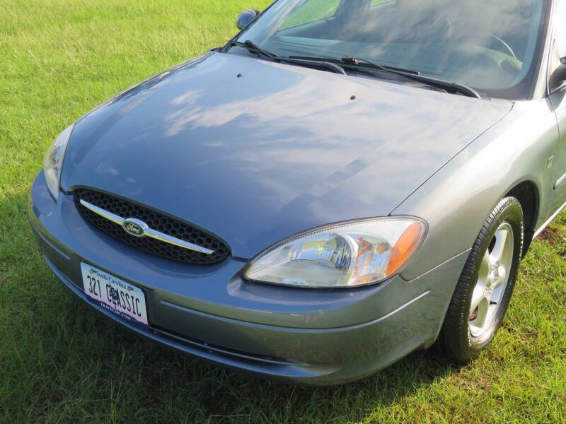 2000 Ford Taurus SE