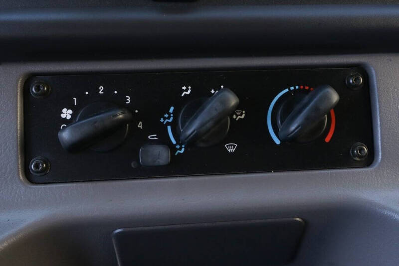 2016 Freightliner M2 106