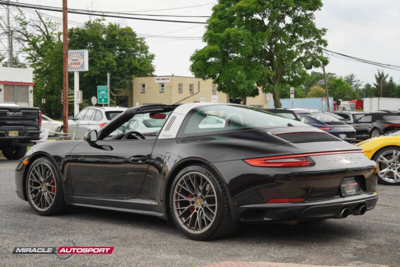 2018 Porsche 911