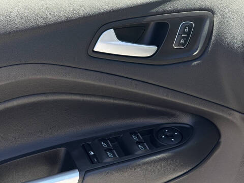 2017 Ford C-MAX Energi SE