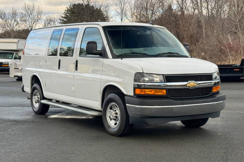 2024 Chevrolet Express 2500