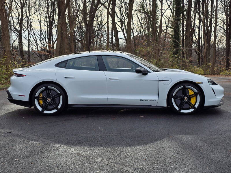 2020 Porsche Taycan Turbo