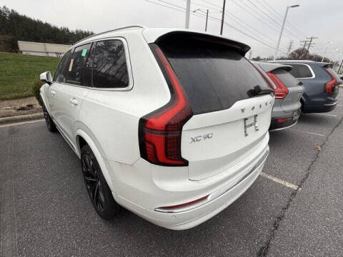 2025 Volvo XC90 B6 Plus Bright Theme 7P