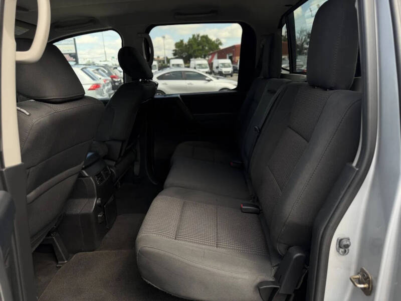 2014 Nissan Titan