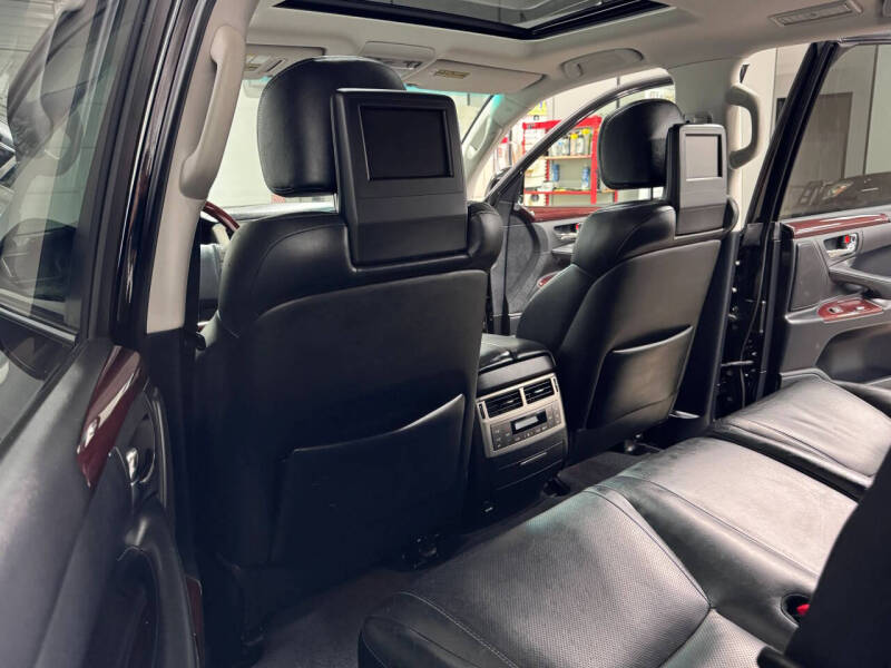 2014 Lexus LX 570