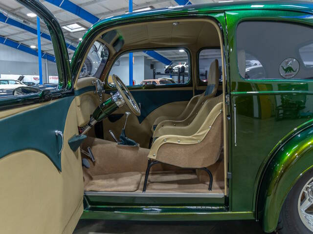 1949 Ford Anglia