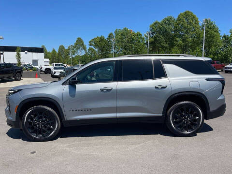 2024 Chevrolet Traverse LT