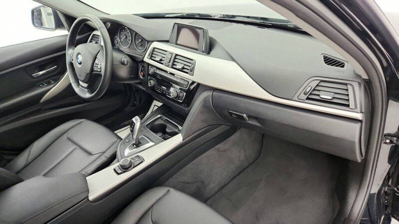 2016 BMW 3 Series 320i